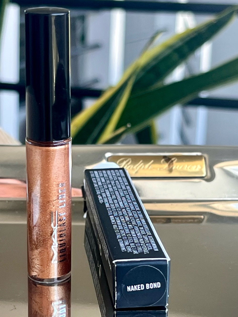 MAC Cosmetics Liquid Liner- Naked Bond Copper Bronze